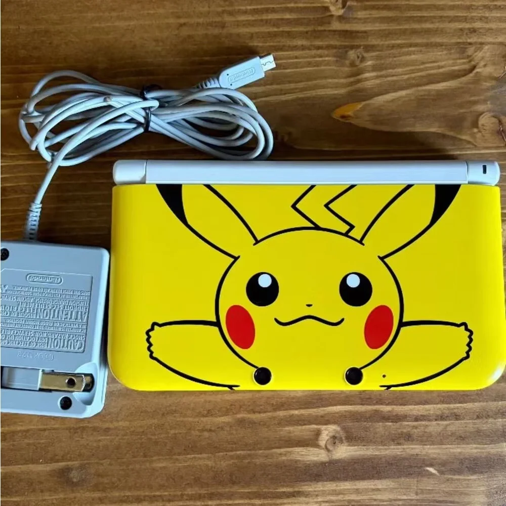 Nintendo 3DS Pikachu Accent Handheld - Yellow and White